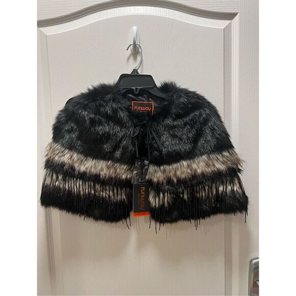 Runway Newyork Open Front vegan Fur Cape NWT Size S NWT - Picture 1 of 3